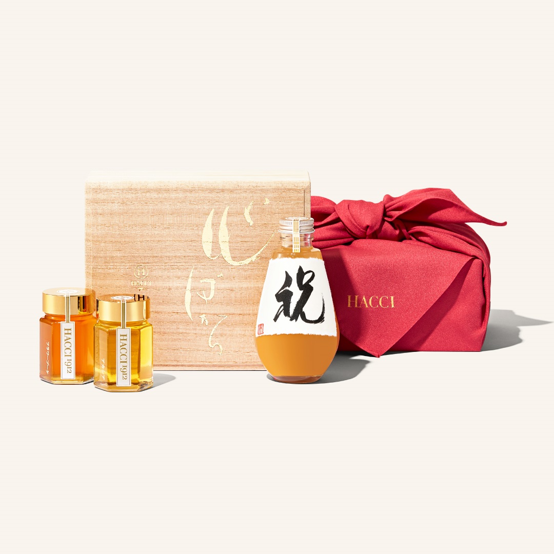 桐箱ドリンクセット（はちみつ飲料、はちみつ2本）（風呂敷：こうばい）(ラベル：祝)