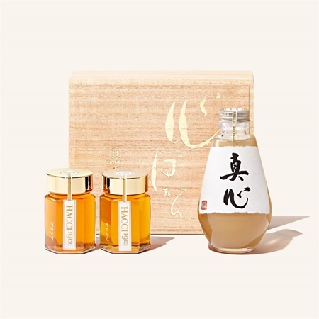 桐箱ドリンクセット（はちみつ飲料白桃、はちみつ2本）(風呂敷：なし)